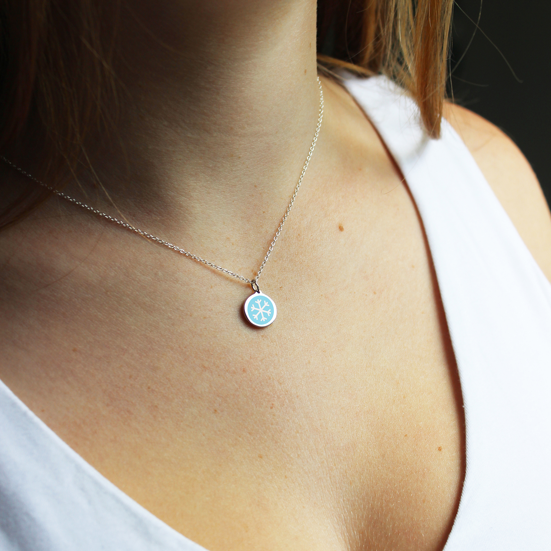 MINI SNOWFLAKE CHARM sterling silver with rhodium plate