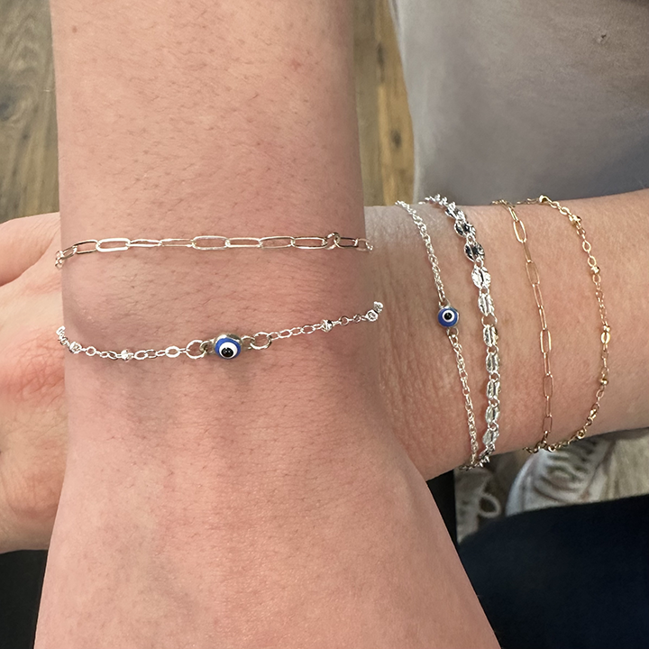 Alex and ani evil 2025 eye pull chain bracelet