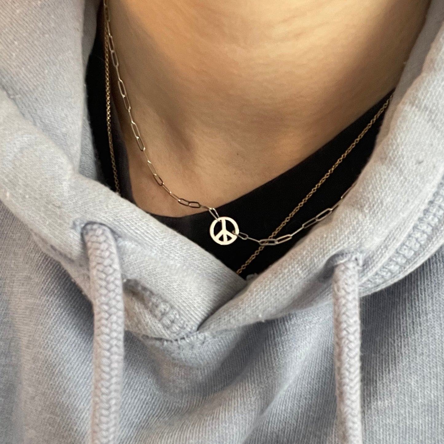 Amazon.com: Amscan Peace Necklace in Black/Silver, 26.5 inch Plastic Retro  Style Unisex Fashion Statement Piece : Clothing, Shoes & Jewelry